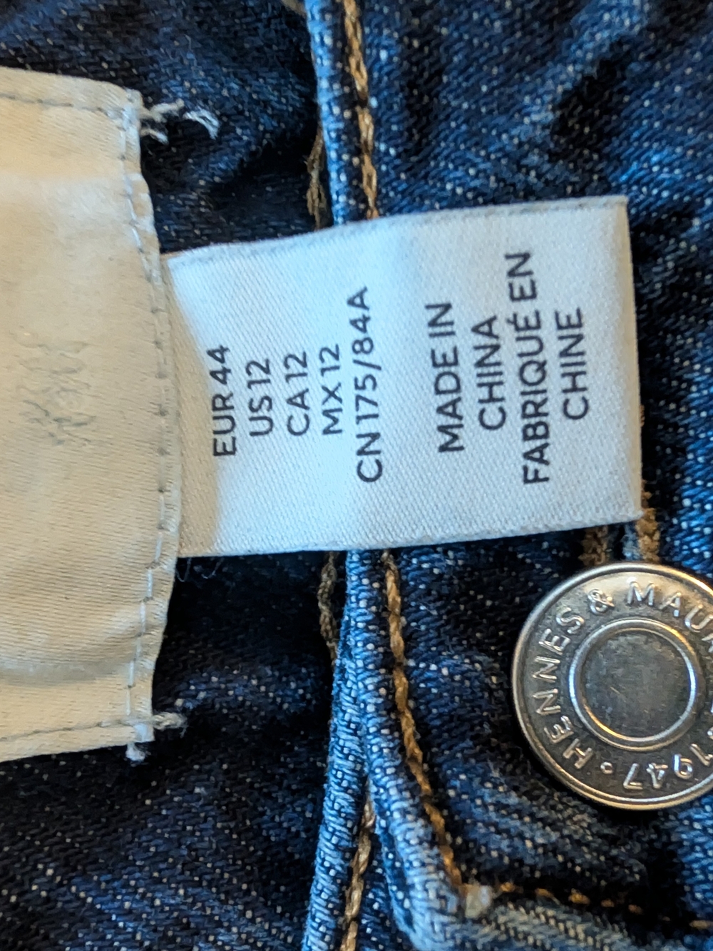 Women’s Dark Blue Denim Bermuda's H&M - US 12